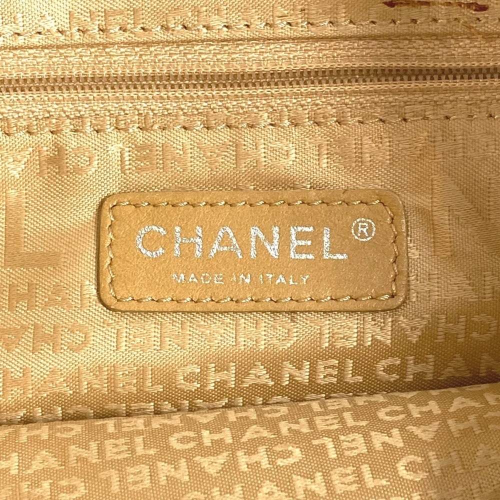 CHANEL Black Leather Love Shoulder Bag - Picture 11 of 16